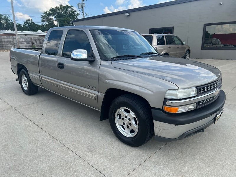 2000 Chevy Silverado for Sale