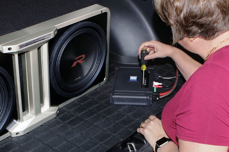 Best Bass System for A Truck