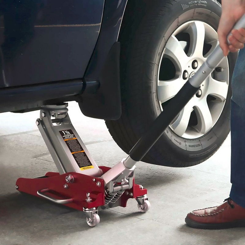 Best Floor Jack for Pickup Truck